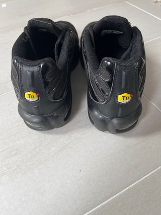 Nike TN Air Max Plus Negras