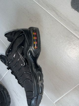 Nike TN Air Max Plus Negras
