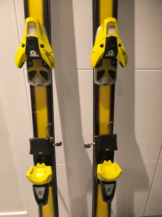 Esquís Salomon Axendo 7