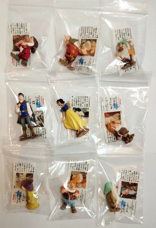 Set 9 Figure Biancaneve, Principe & 7 Nani Kaiyodo