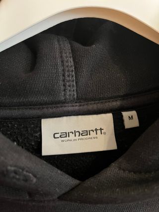 Sudadera Carhartt Negra con Capucha