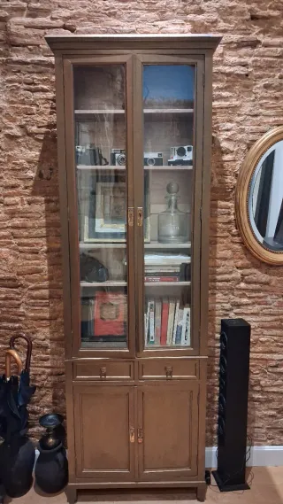 Mueble expositor antiguo madera y cristal