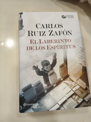 El Laberinto de los Espíritus (Spanish Edition)