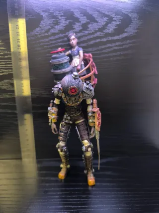 Figuras Big Sister y Little Sister Bioshock