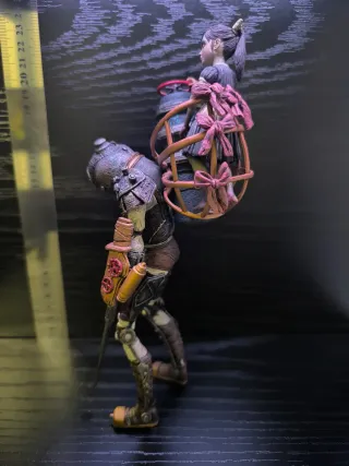 Figuras Big Sister y Little Sister Bioshock