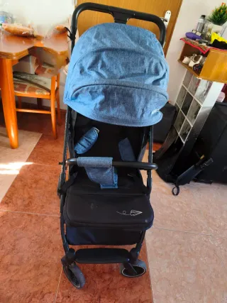 Carrito de bebé plegable