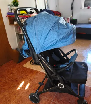 Carrito de bebé plegable