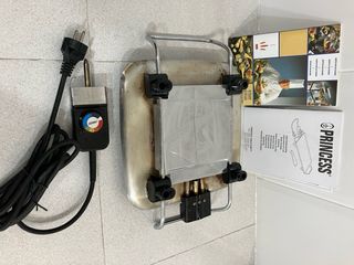 Plancha Eléctrica Princess con Accesorios