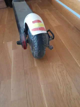 Patinete eléctrico básico