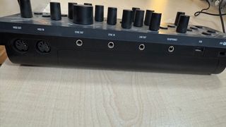 Modal Electronics Skulpt Sintetizador NUEVO!