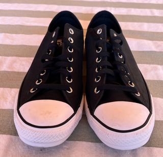 Converse T44,5 Chuck Taylor Low Negras