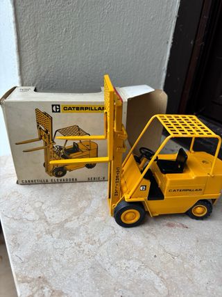 Lote 4 Miniaturas JOAL Caterpillar primera ed. 70’