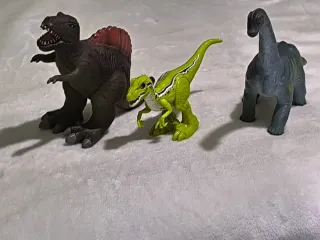 Lote de 3 dinosaurios de juguete