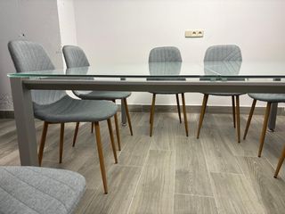 Mesa comedor cristal de seguridad, muy buen estado