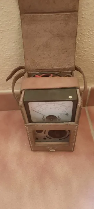 Multímetro Antiguo P.O. Funda Piel