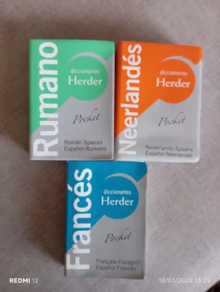 Pak diccionarios Neerlandés, Rumano y Francés.