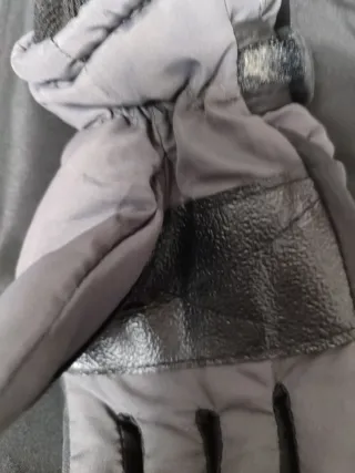 Pantalón y guantes de nieve 6 años