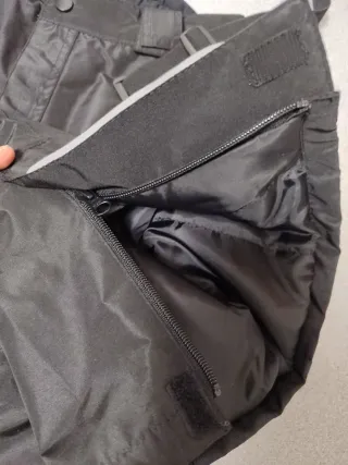 Pantalón y guantes de nieve 6 años