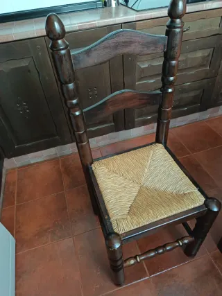 Mesa y 6 Sillas de Comedor Madera