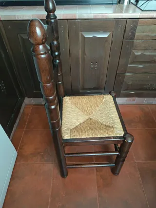 Mesa y 6 Sillas de Comedor Madera