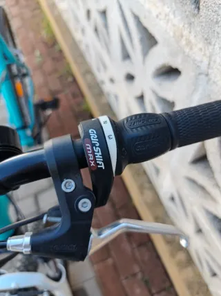 Rockrider 340 maxtravel color verde agua.