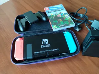 Nintendo Switch Console 32GB con Minecraft