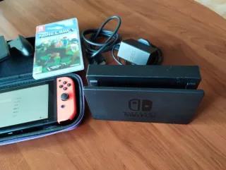 Nintendo Switch Console 32GB con Minecraft