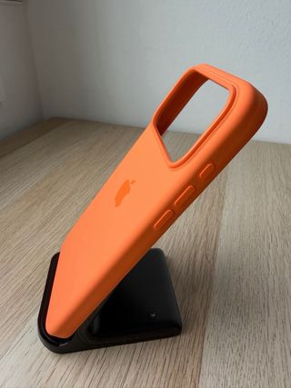Funda Silicona Magsafe iPhone 17 Pro Max naranja