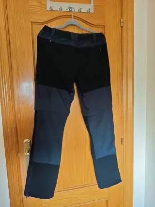 Pantalón desmontable Montaña Simond MT500 negro.