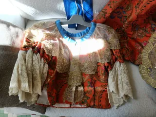 Traje de Fallera Oro y Naranja.