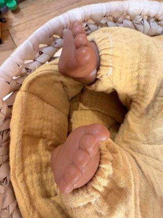 Bambola neonato 30cm con cestino in vimini wookids