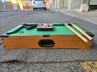 Mini mesa de billar con accesorios