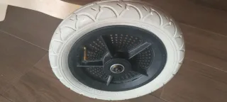 Triciclo de madera Wishbone