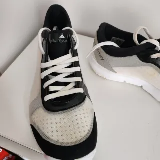 Zapatillas Adidas x Stella McCartney Negras y Blan