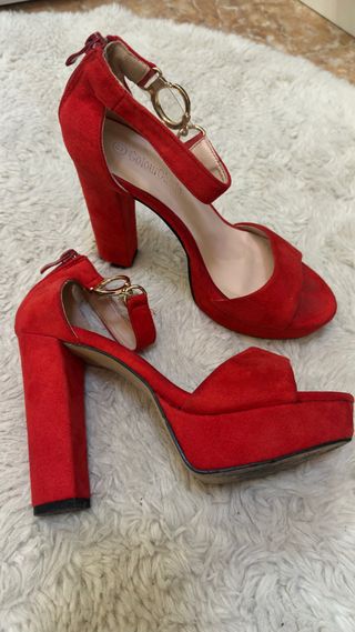 Sandalias rojas ante plataforma tacón 37
