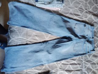 Pantalones vaqueros anchos con botones