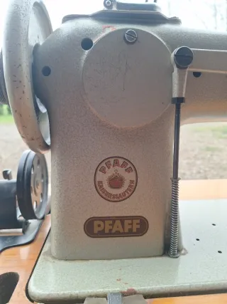Máquina de coser Pfaff 138-6u