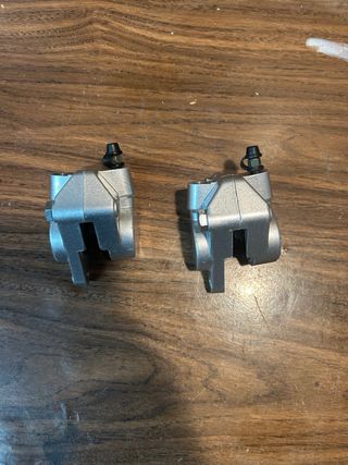 Pinzas de freno Derbi