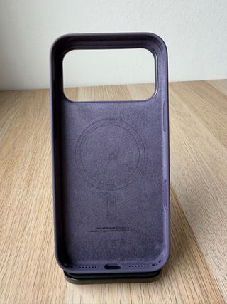 Funda Silicona Magsafe iPhone 17 Pro Max lila