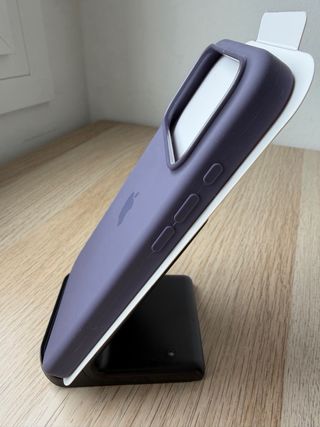 Funda Silicona Magsafe iPhone 17 Pro Max lila