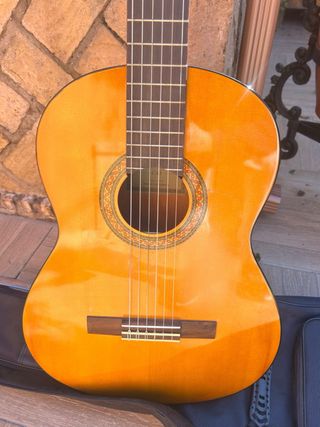 Guitarra Clásica Yamaha C40