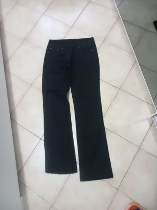 Pantaloni neri donna
