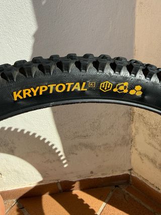 Cubiertas Continental Kryptotal DH