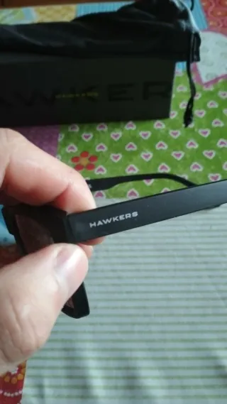 Gafas de sol Hawkers negras y marrones