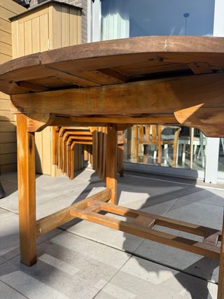 Conjunto mesa extensible + 6 sillones jardín teca