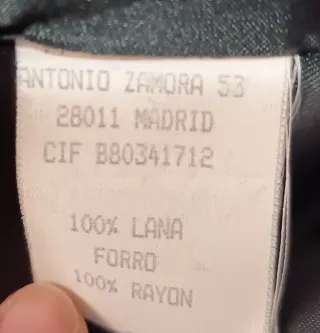 Americana mujer lana negra