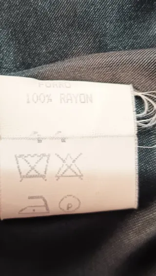 Americana mujer lana negra