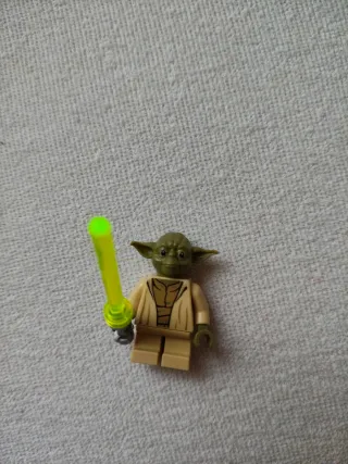 LEGO Star Wars 75168: Caza Estelar Jedi de Yoda