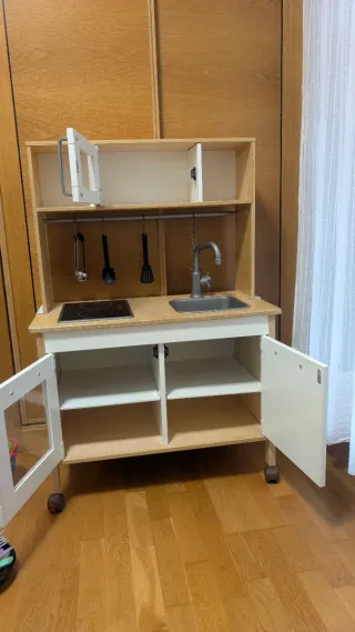 Cocina de Juguete Ikea y accesorios