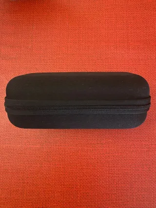 Funda gafas Arnette negra 16cm×8cm×6cm(alto)